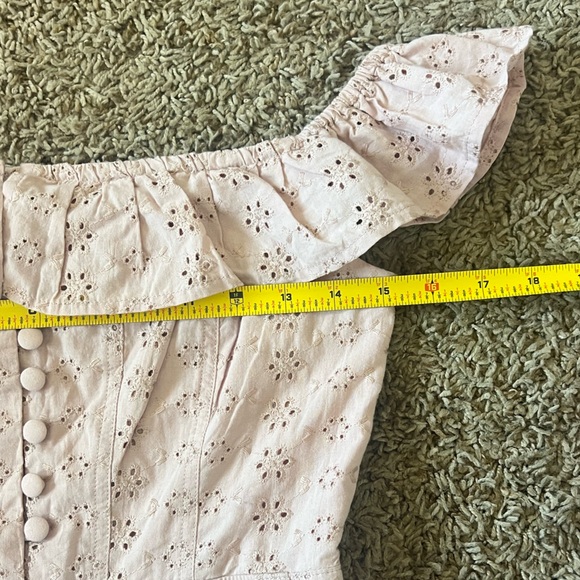 Urban Outfitters Kimchi Blue Jeena Eyelet Off-The-Shoulder Romper sz S - Picture 8 of 16